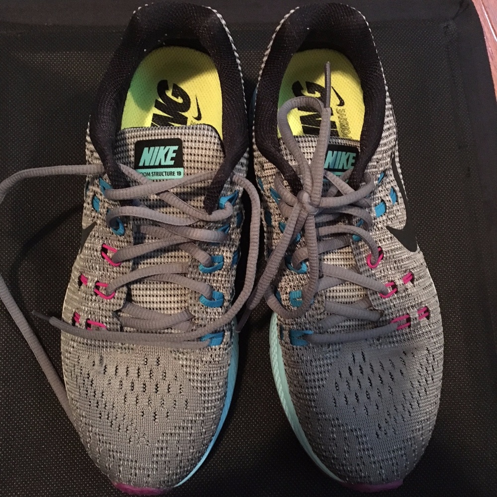 Nike Zoom Structure 19